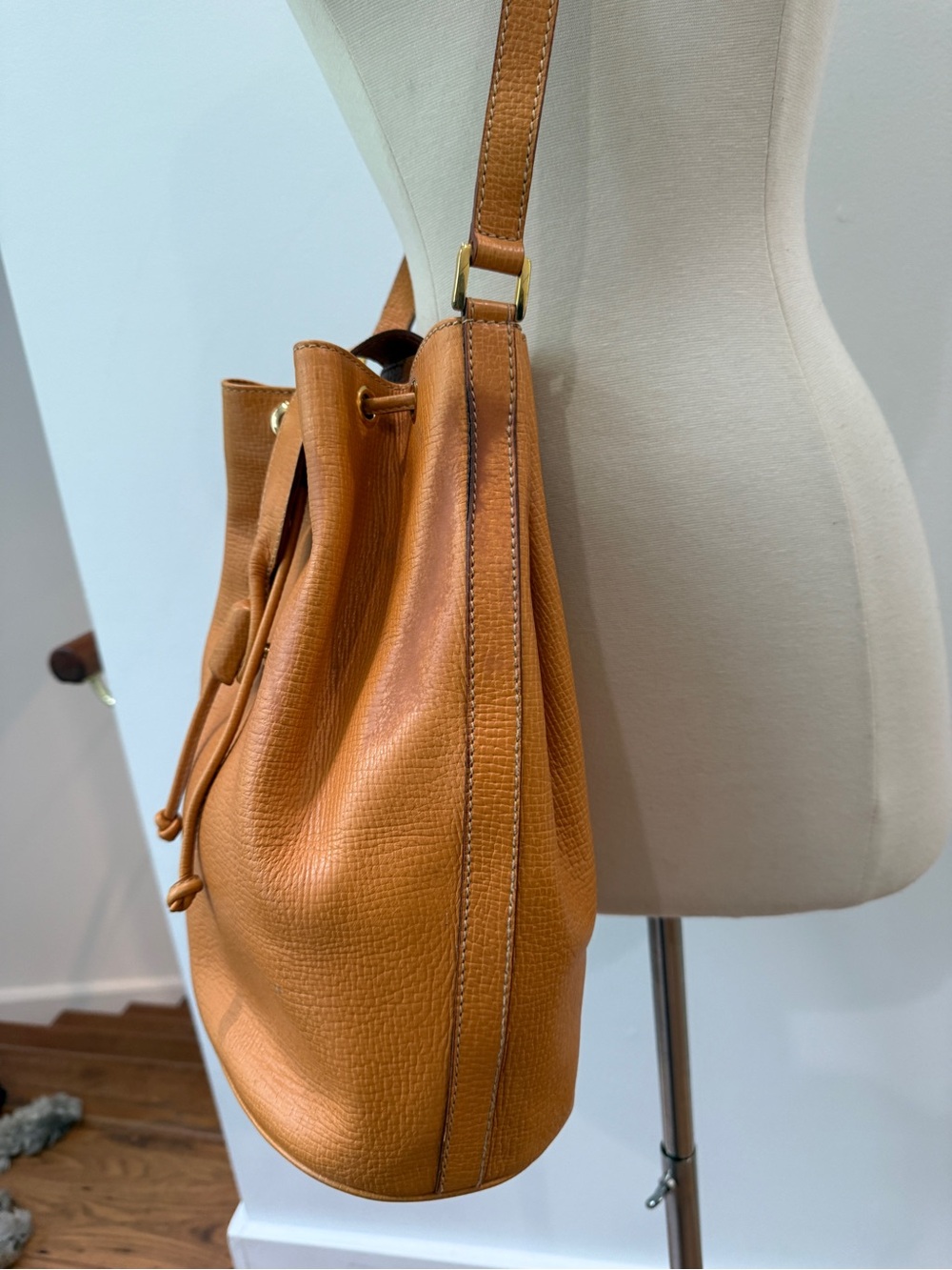 Loewe Vintage Leather Drawstring Bucket Shoulder Bag Authentic COA Project - Picture 3 of 15